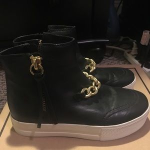 Ash Sneaker/Boot